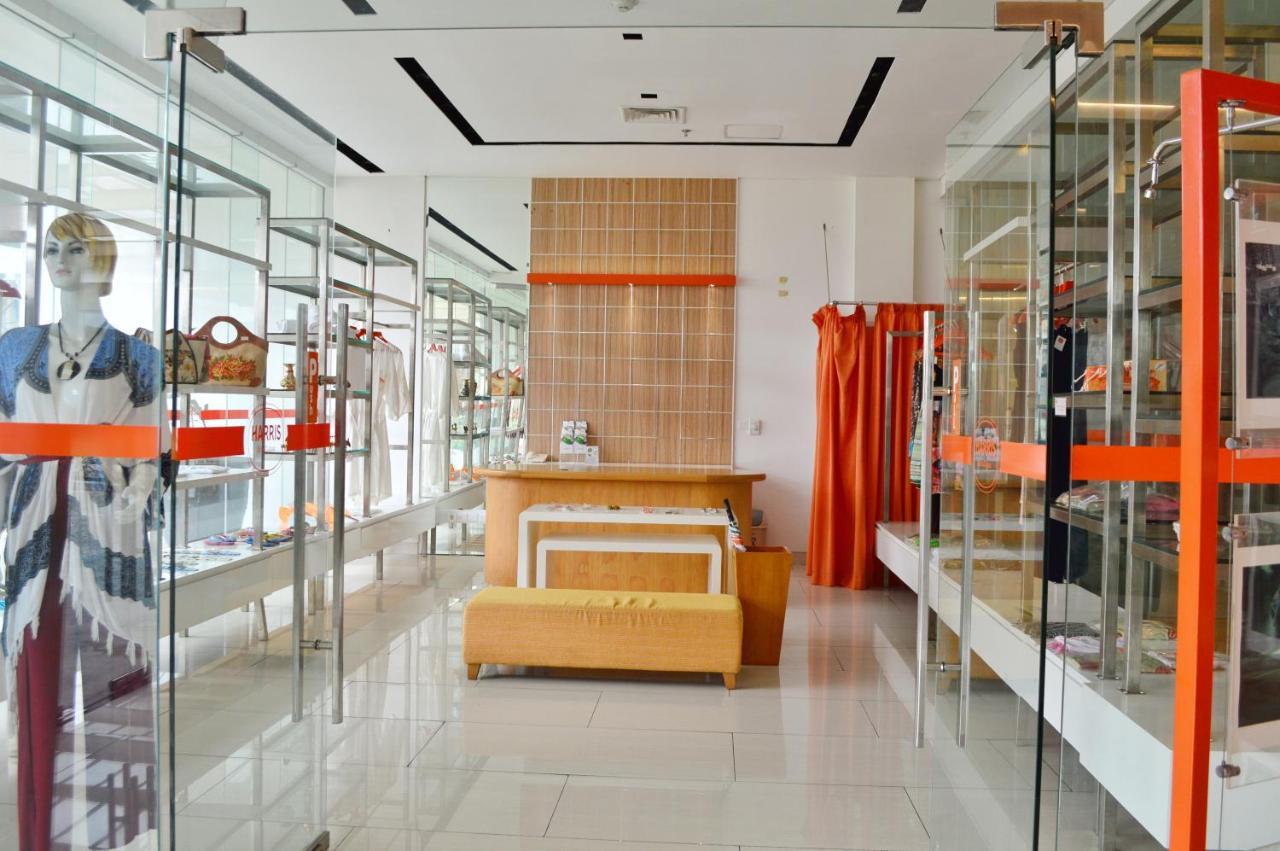 HARRIS Hotel&Conventions Denpasar  Bagian luar foto